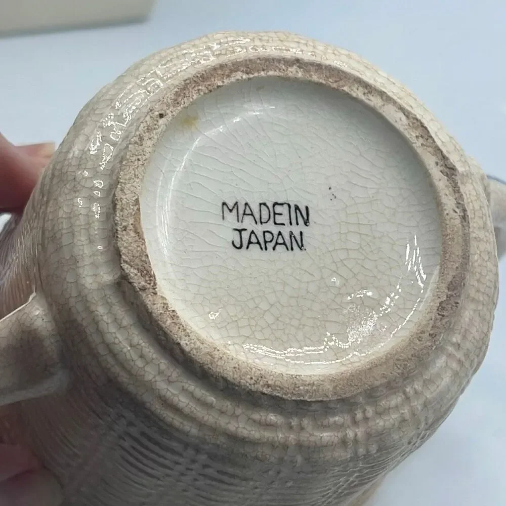 Vintage Japan bam-boo textured ceramic sugar bowl basket weave.